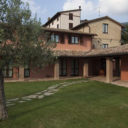 Country House Poggio Fiorito อัสซิซี ภายนอก รูปภาพ