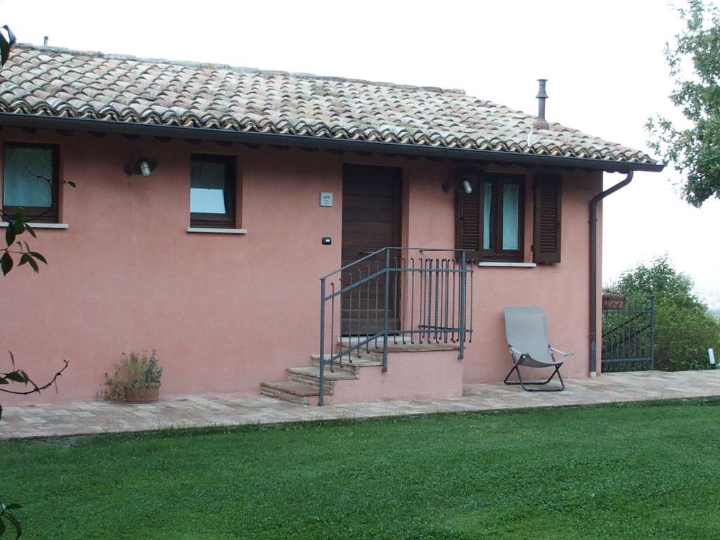 Country House Poggio Fiorito อัสซิซี ภายนอก รูปภาพ